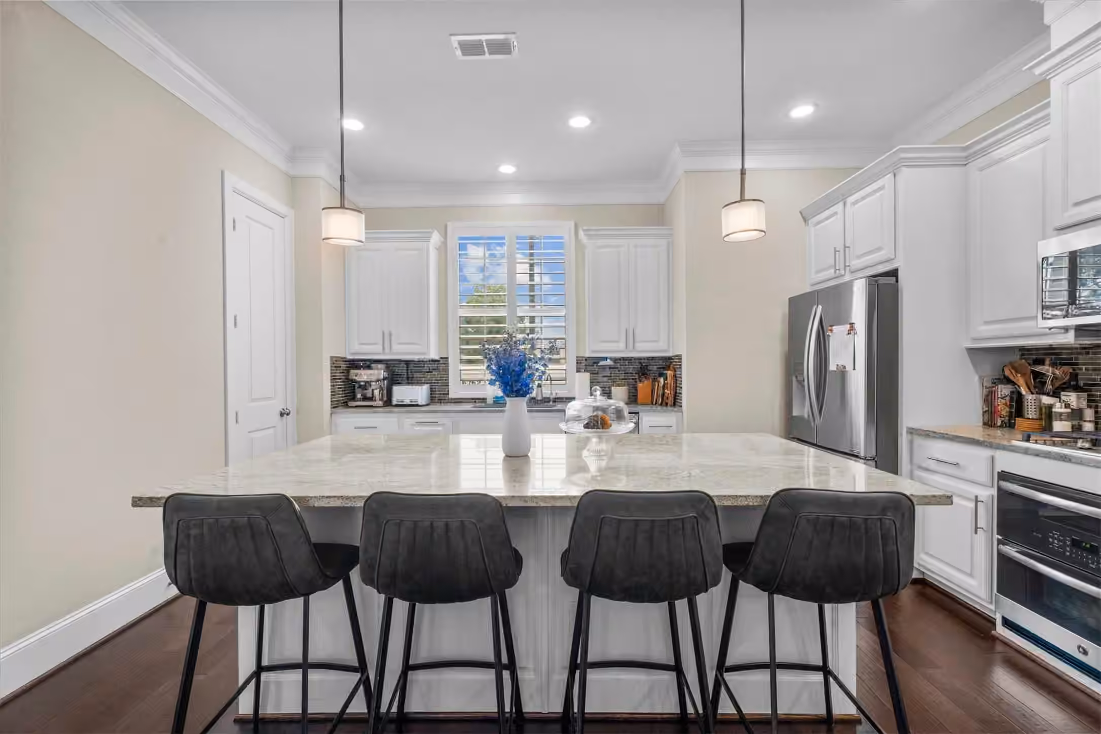 Photo 4 of 6762 Sussex Manor Street, Houston, TX