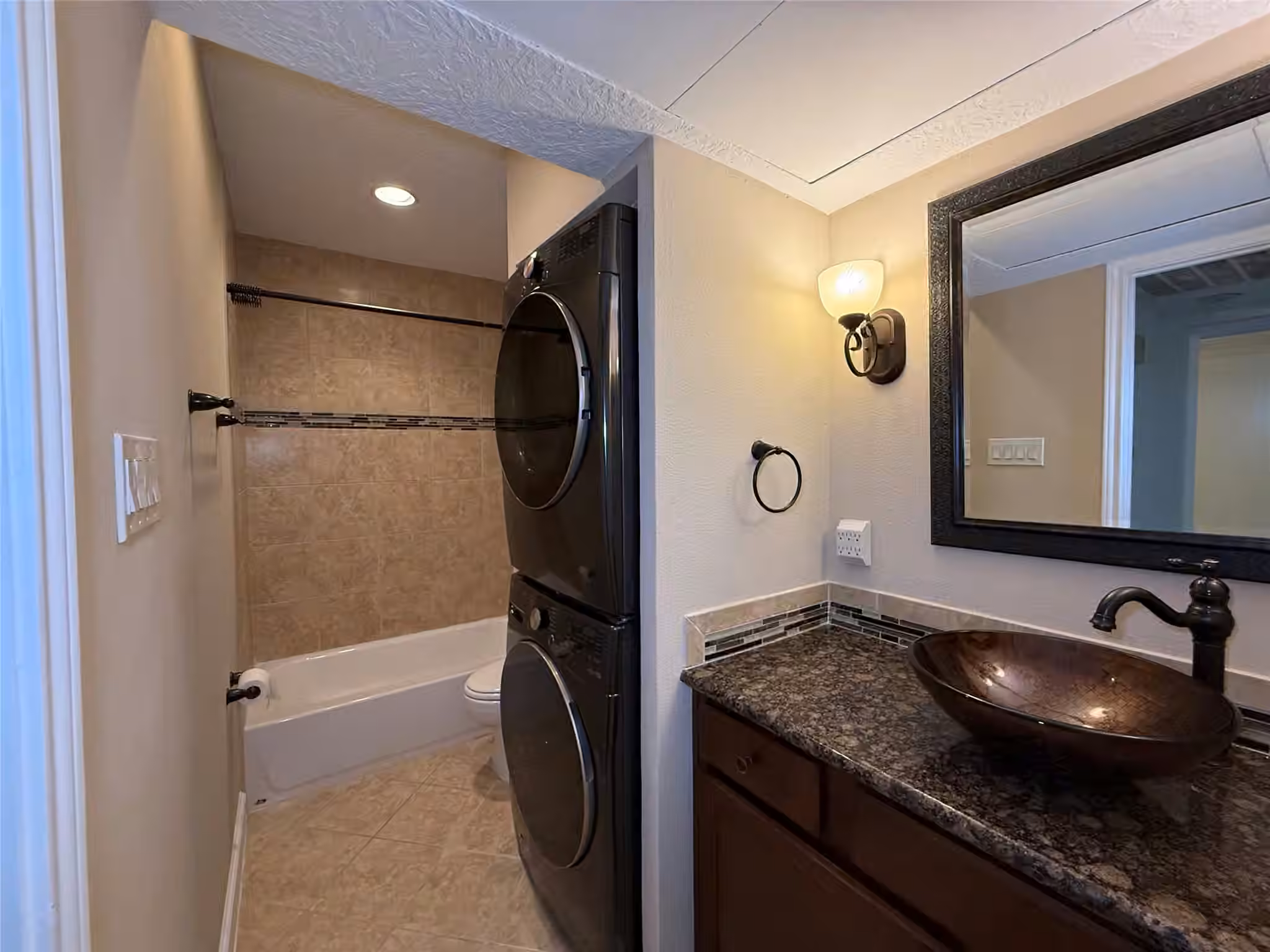 Photo 6 of 2224 S Piney Point Road 223, Houston, TX