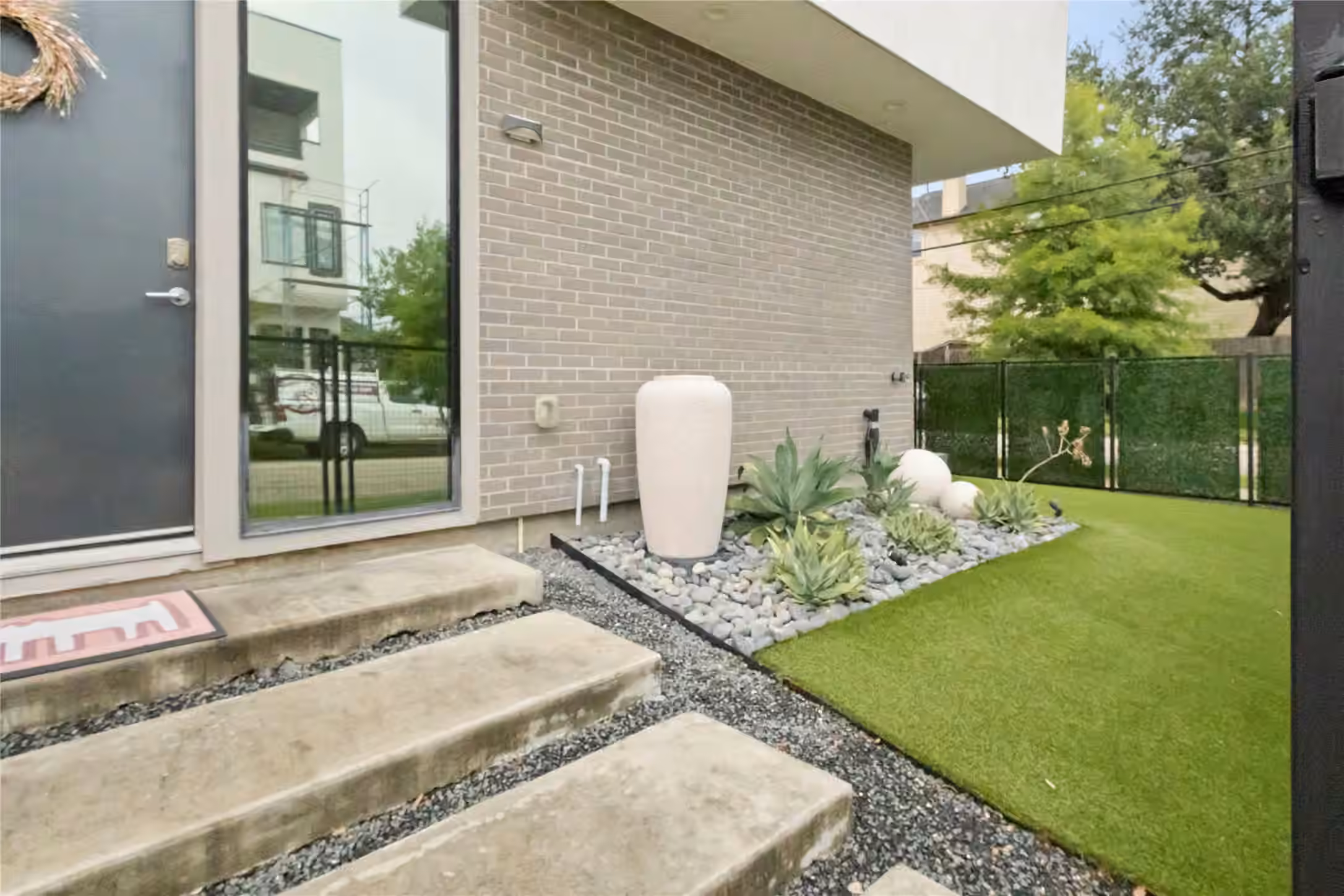 Photo 3 of 1302 Crocker Street, Houston, TX
