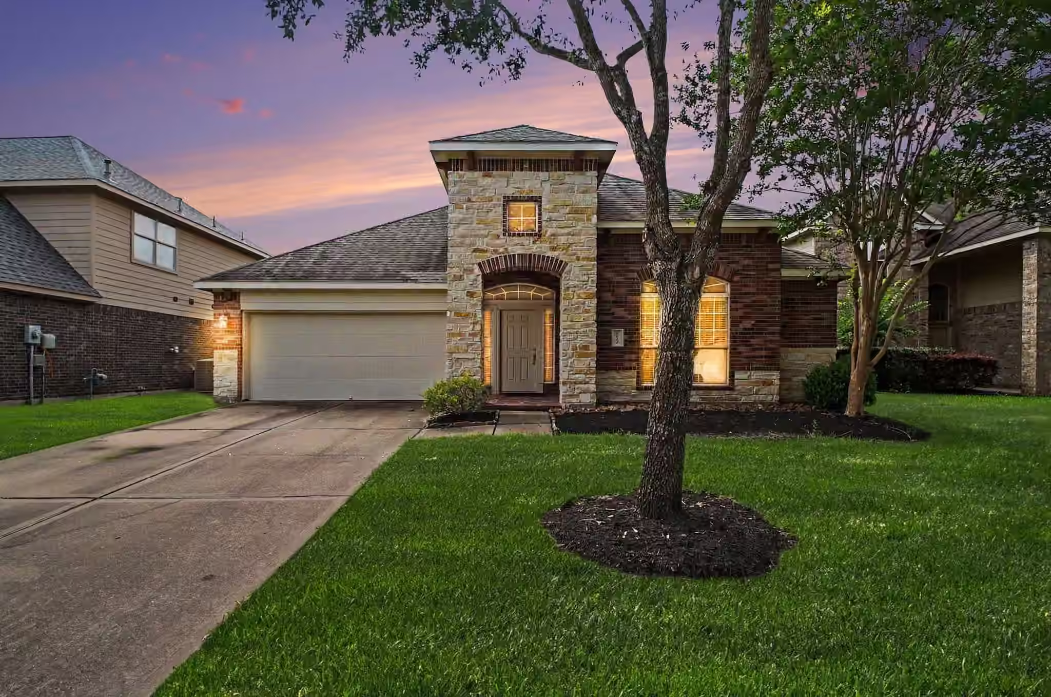 Photo 2 of 7011 Spruce View Court, Richmond, TX