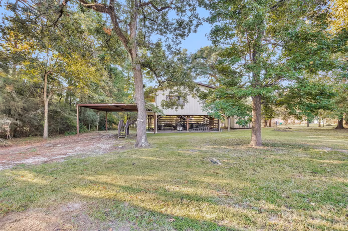Photo 2 of 139 W Enchantment Drive, Trinity, TX