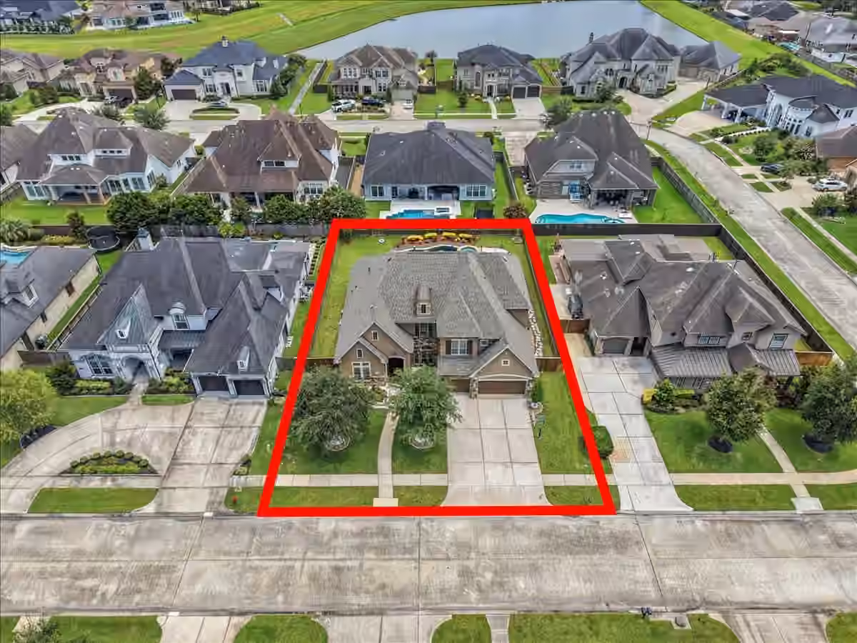 Photo 6 of 1817 Eagle Creek Drive, Friendswood, TX