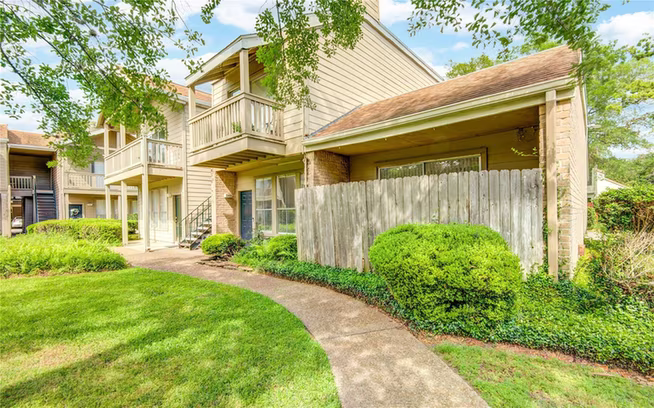 Photo of 2100 Tanglewilde Street 349, Houston, TX
