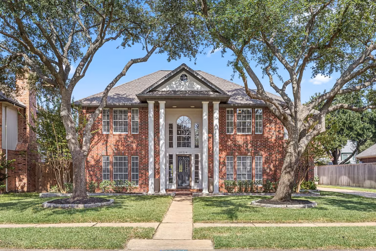 Photo of 10214 Hedge Way Drive, Houston, TX