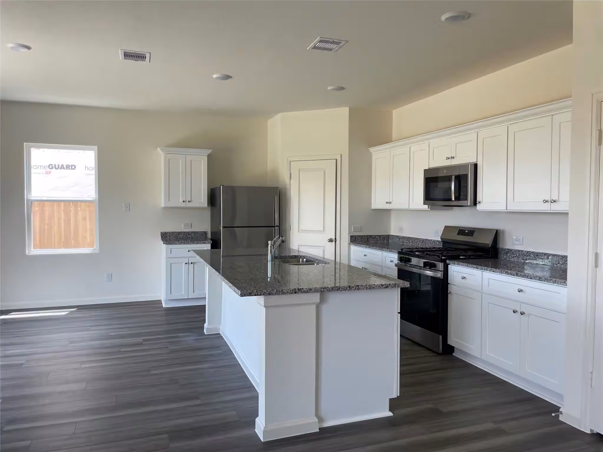 Photo 3 of 3223 Diamond View Lane, Angleton, TX