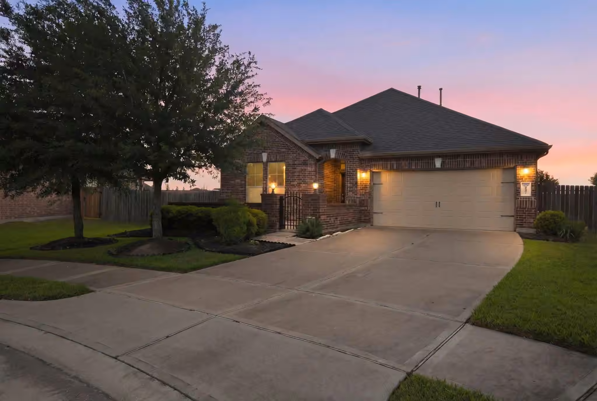 Photo 4 of 3927 Kellys Falls Lane, Katy, TX