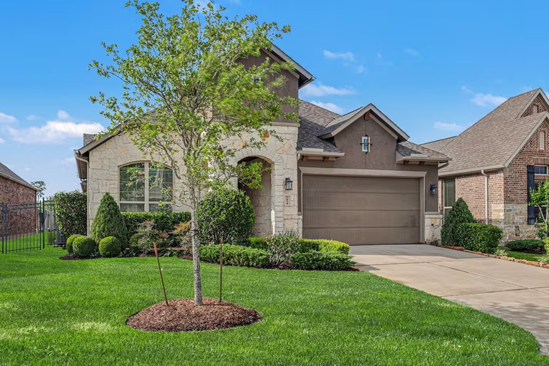 Photo 2 of 7434 Kearney Hill Lane, Spring, TX