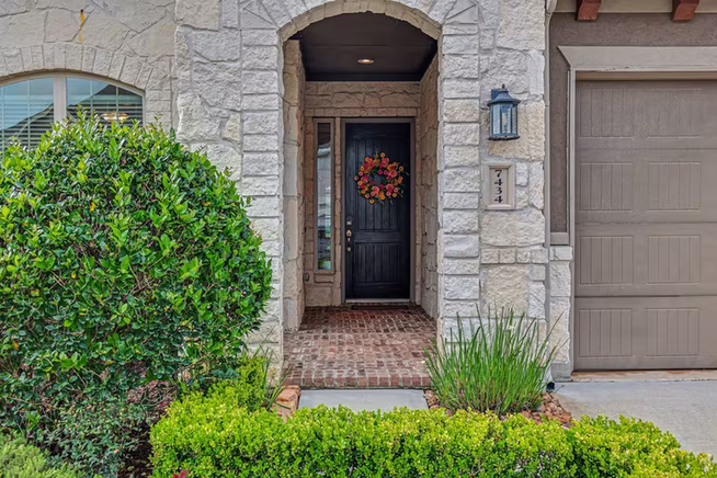Photo 3 of 7434 Kearney Hill Lane, Spring, TX