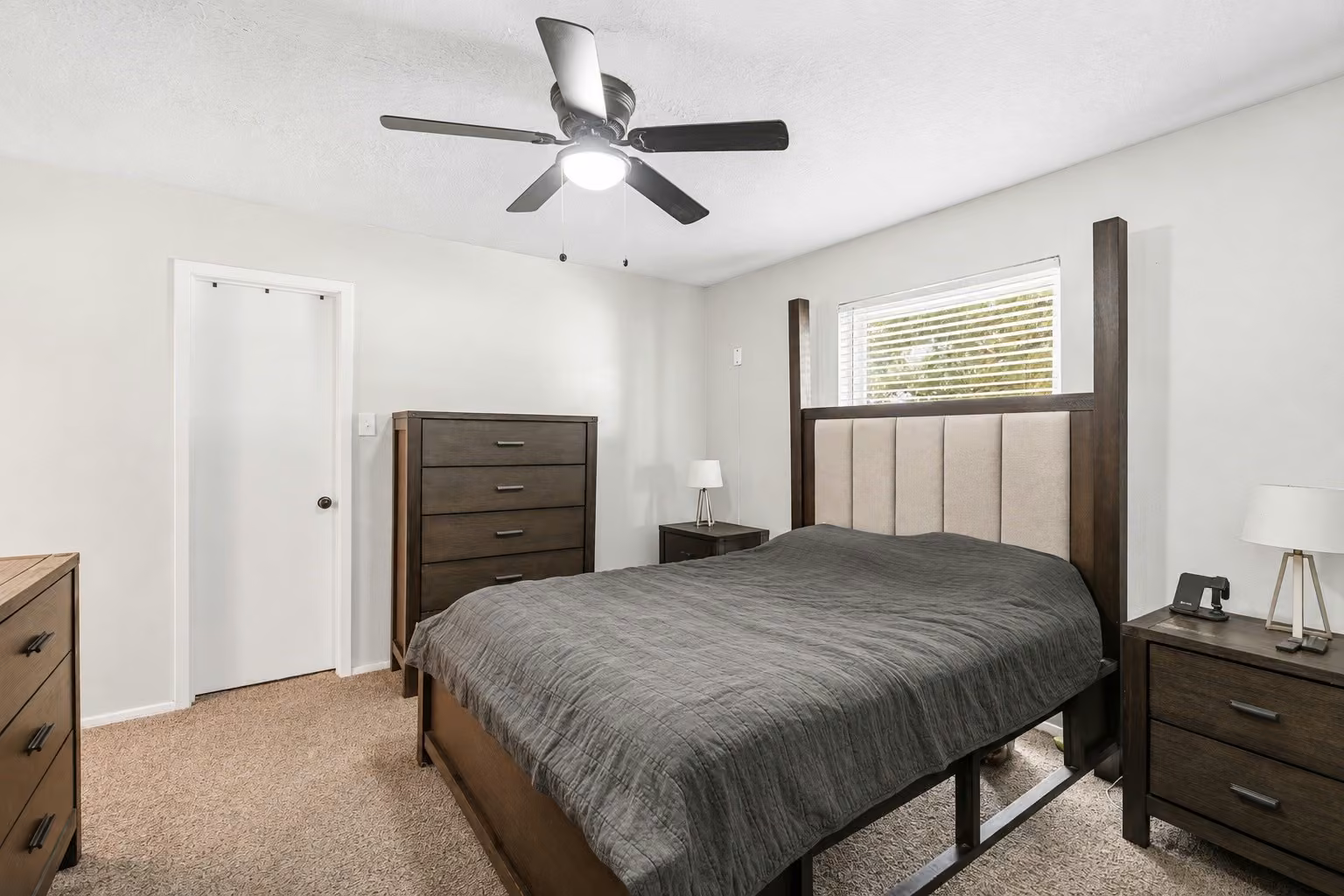 Photo 6 of 19322 Woodglen Drive, Katy, TX