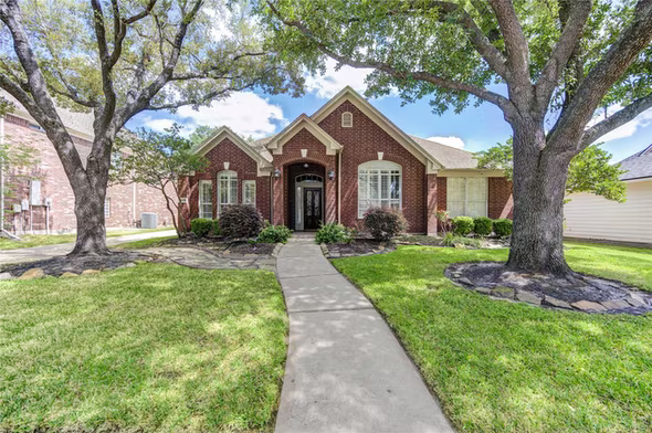 Photo of 11826 Canyon Mills Drive, Houston, TX 77095