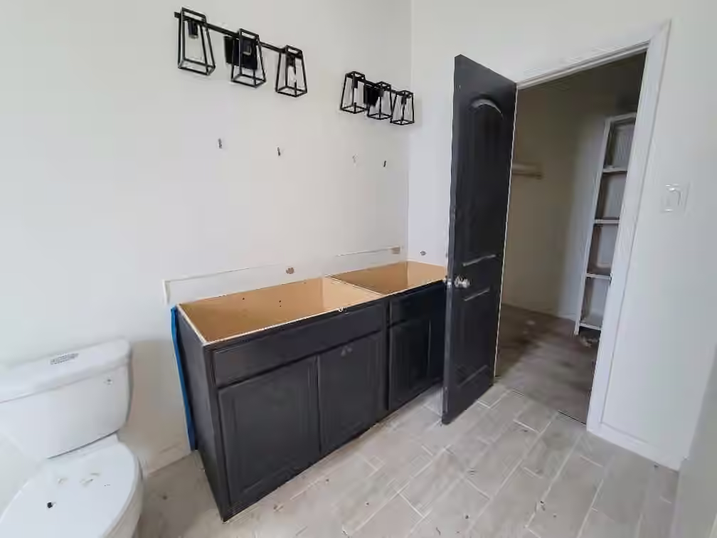 Photo 5 of 2728 Sealy Street, Galveston, TX