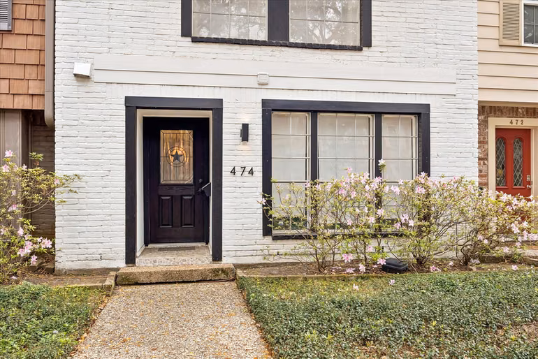 Photo 2 of 474 N Post Oak Lane, Houston, TX