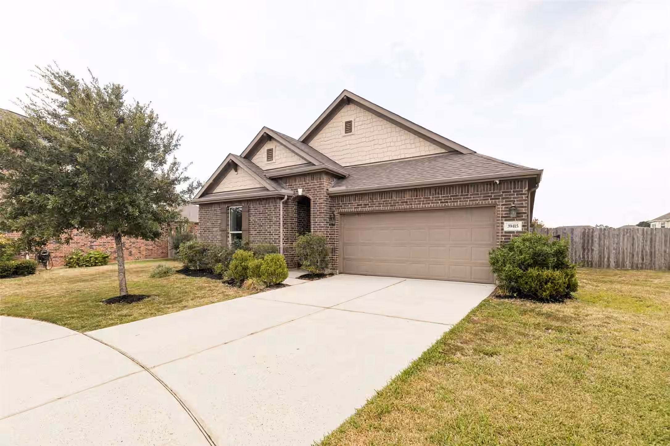 Photo of 39415 Winding Pass Lane, Magnolia, TX 77354