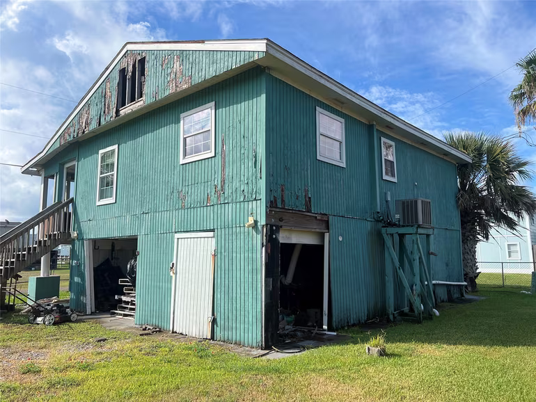 Photo 2 of 415 Oyster Street, Freeport, TX