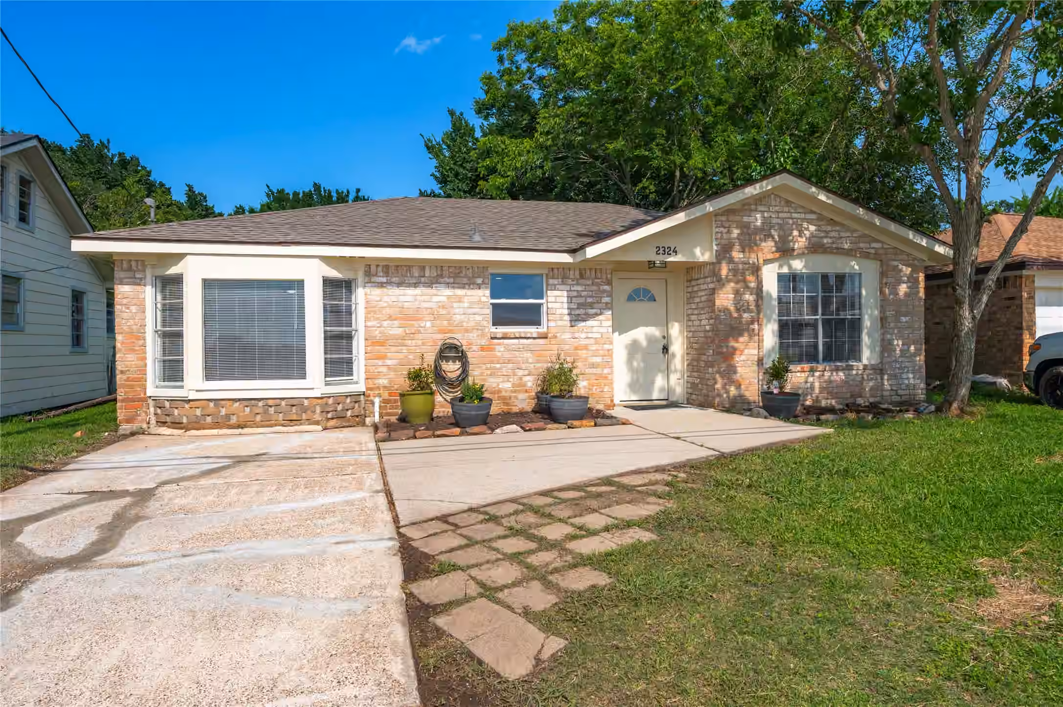 Photo 6 of 2324 N Logan Street, Texas City, TX