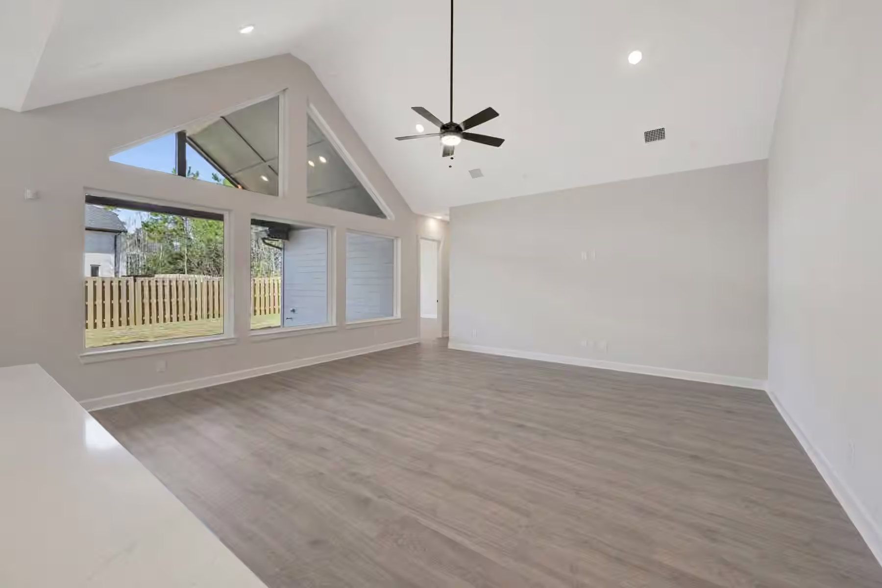 Photo 7 of 41750 Wendele Way, Montgomery, TX