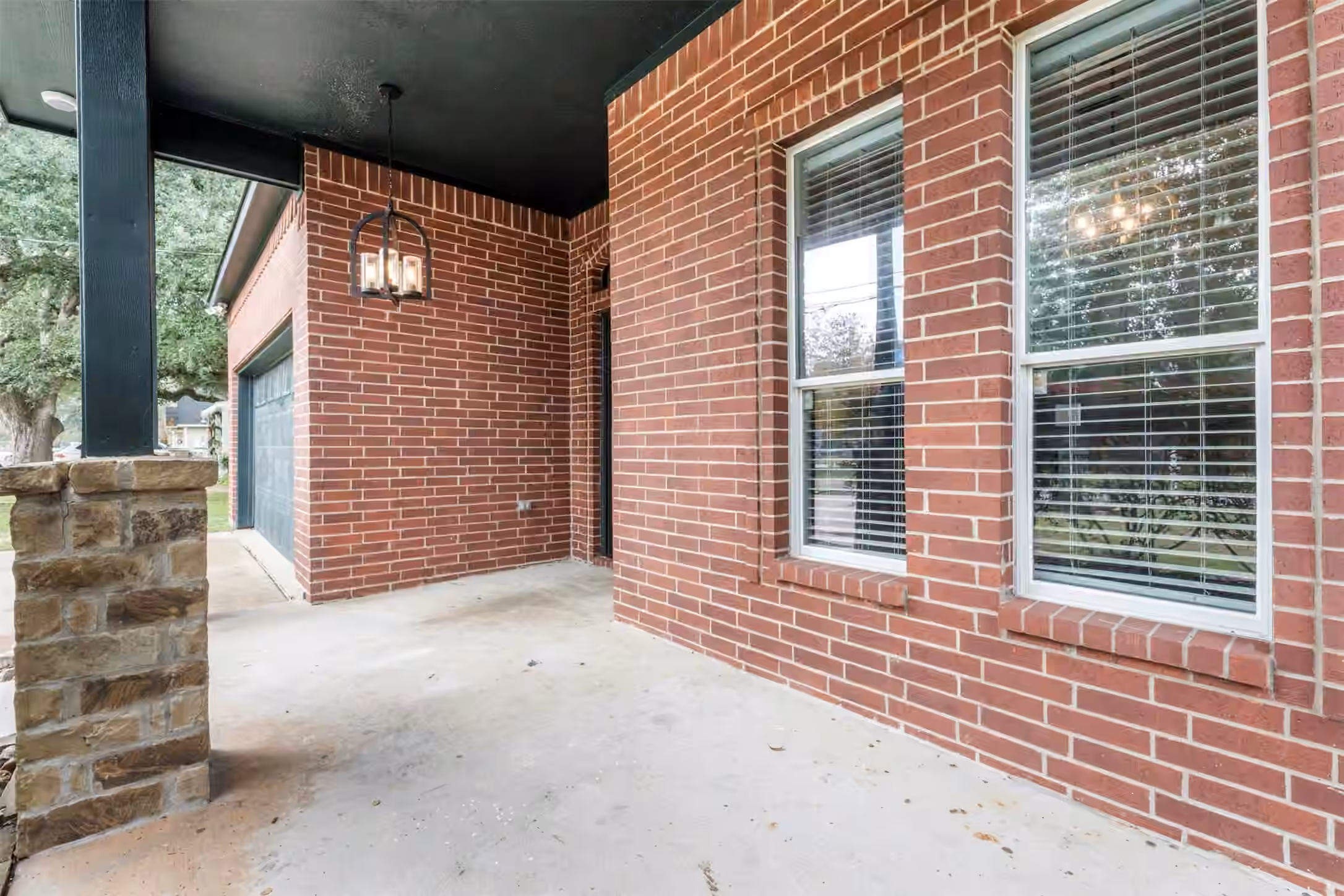 Photo 3 of 702 Clayton Street, Tomball, TX