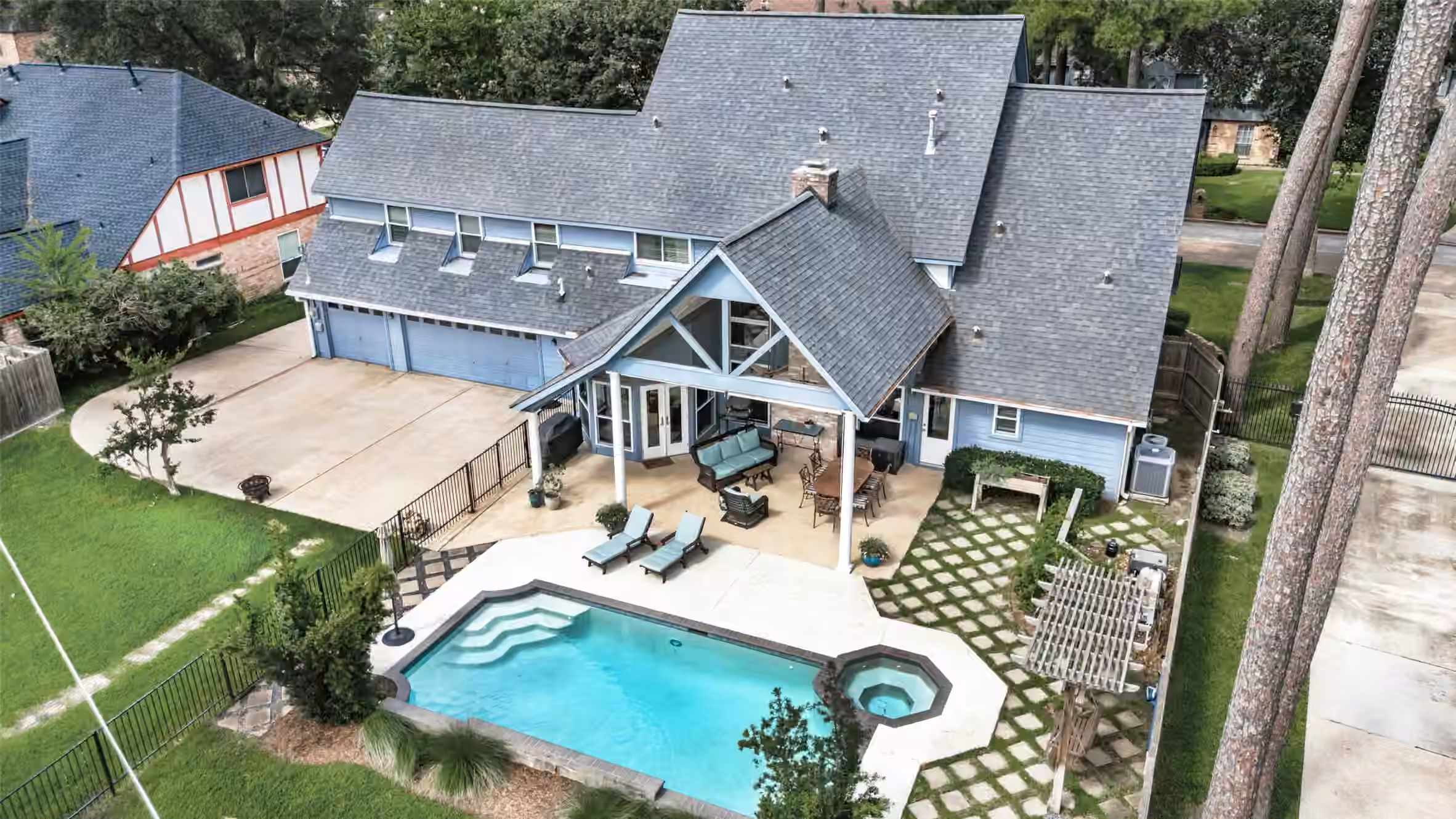 Photo of 8018 Northbridge Drive, Spring, TX