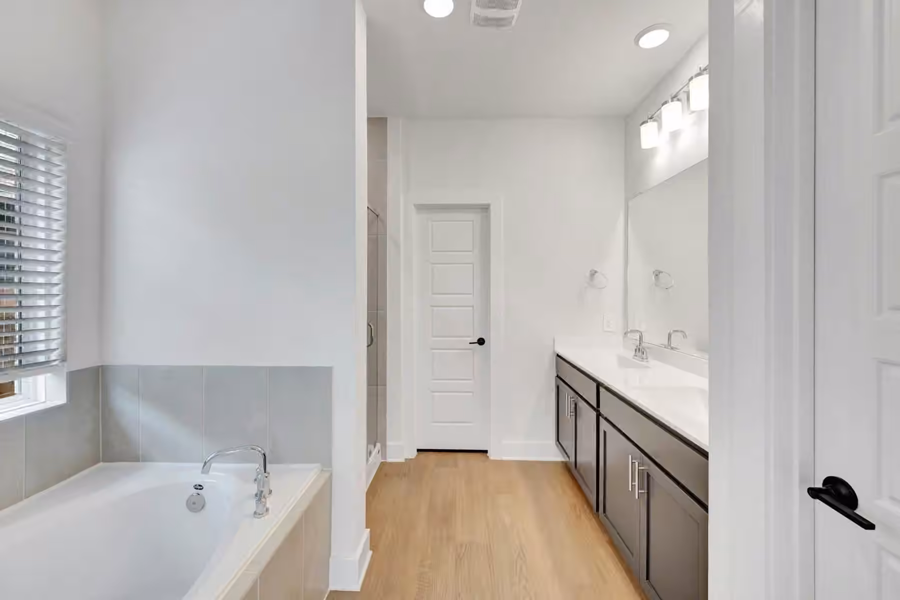 Photo 5 of 21215 Jacaranda Blossom Way, Tomball, TX