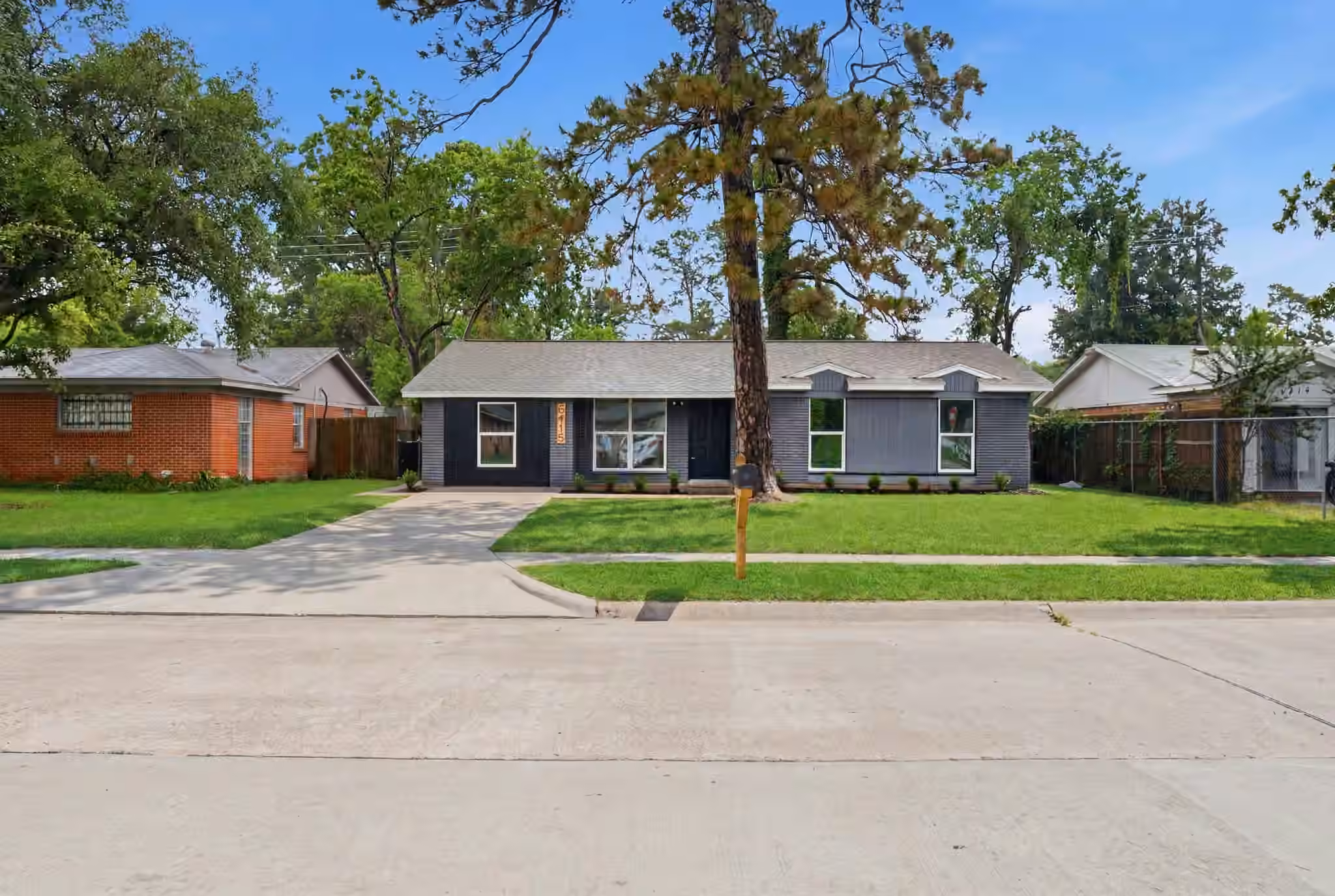 Photo 6 of 6415 Annunciation Street, Houston, TX