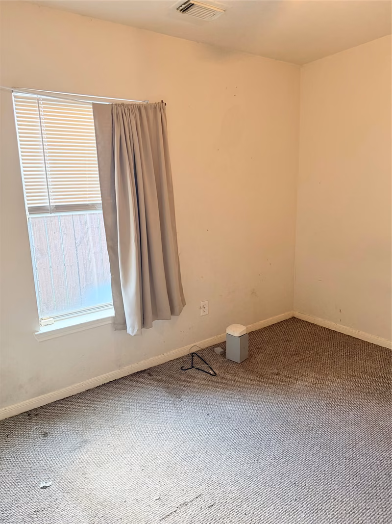 Photo 4 of 323 Annatto Lane, Crosby, TX