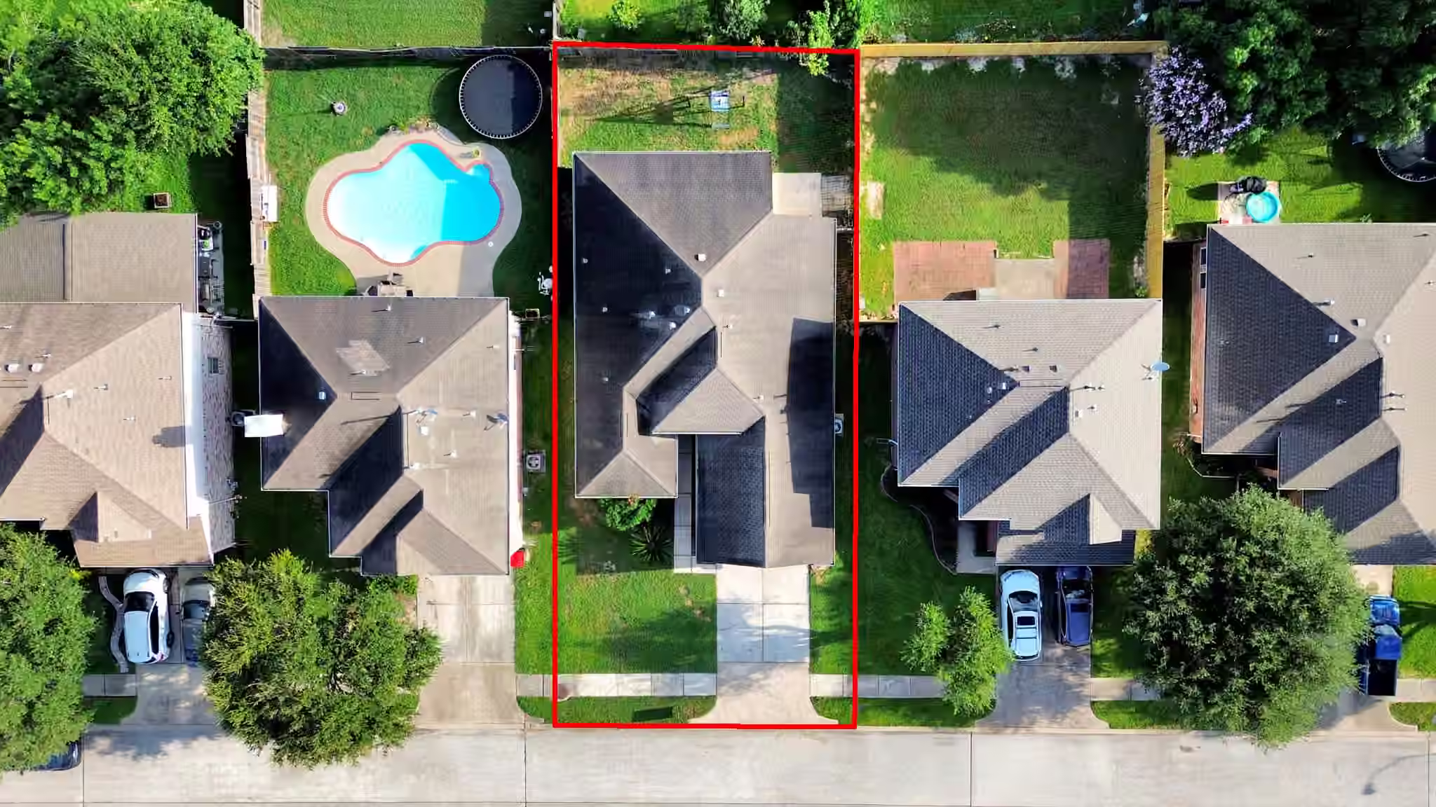 Photo 5 of 10310 Mills Pass Drive, Houston, TX