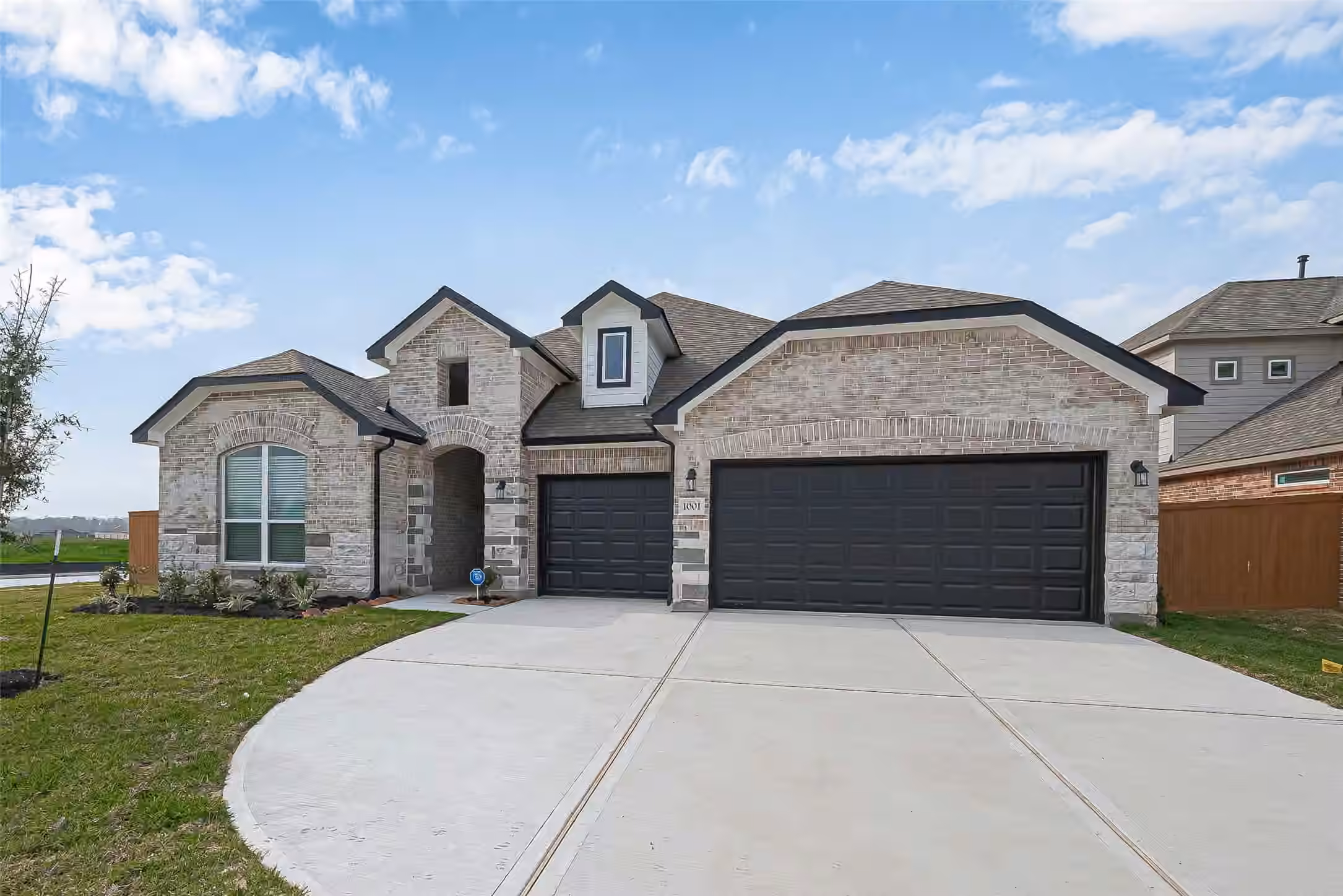 Photo of 188 Paseo Park Drive, Brookshire, TX 77423
