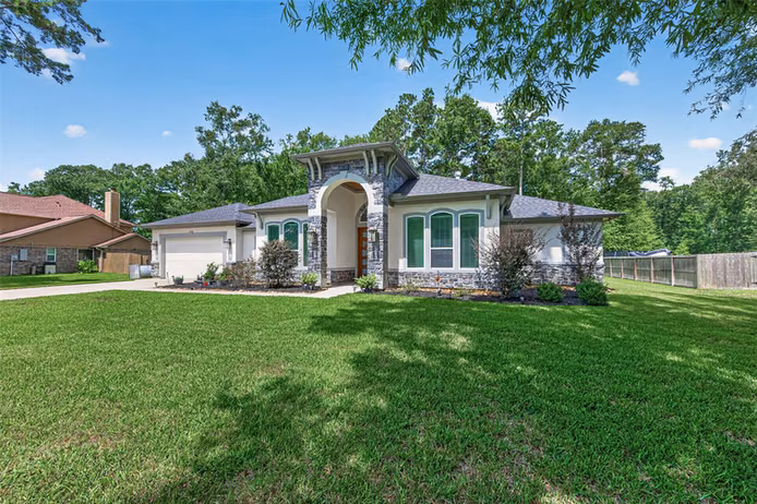 Photo 2 of 27615 Concho Drive, Splendora, TX