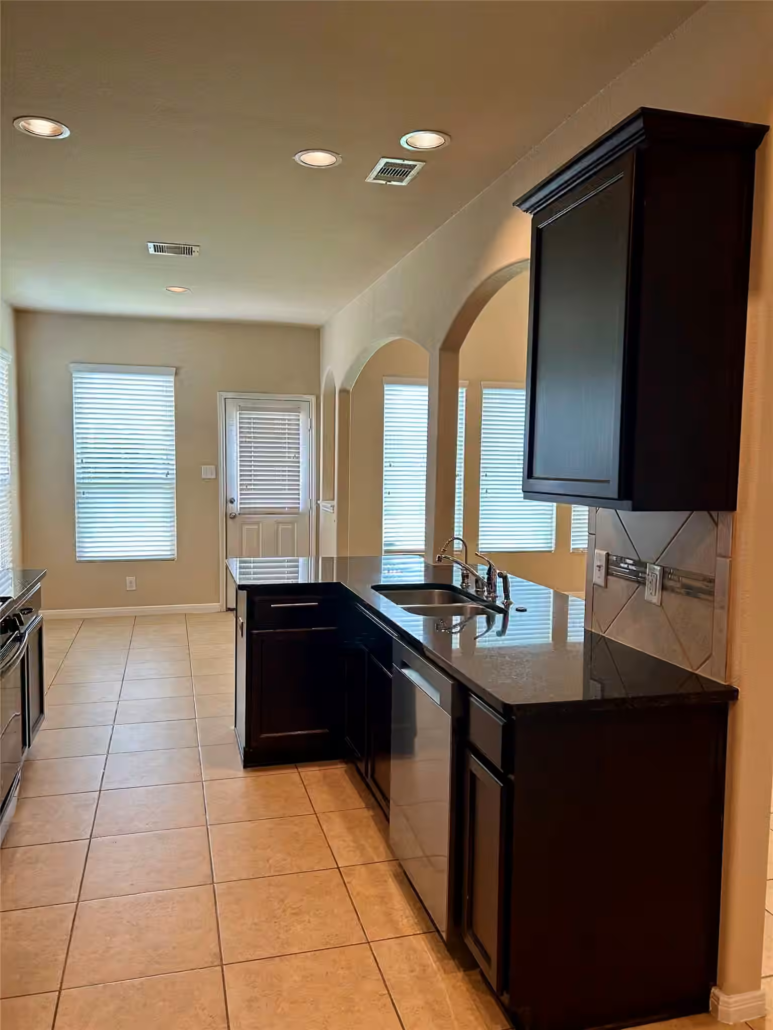 Photo 7 of 20607 Chatfield Bend Way, Katy, TX