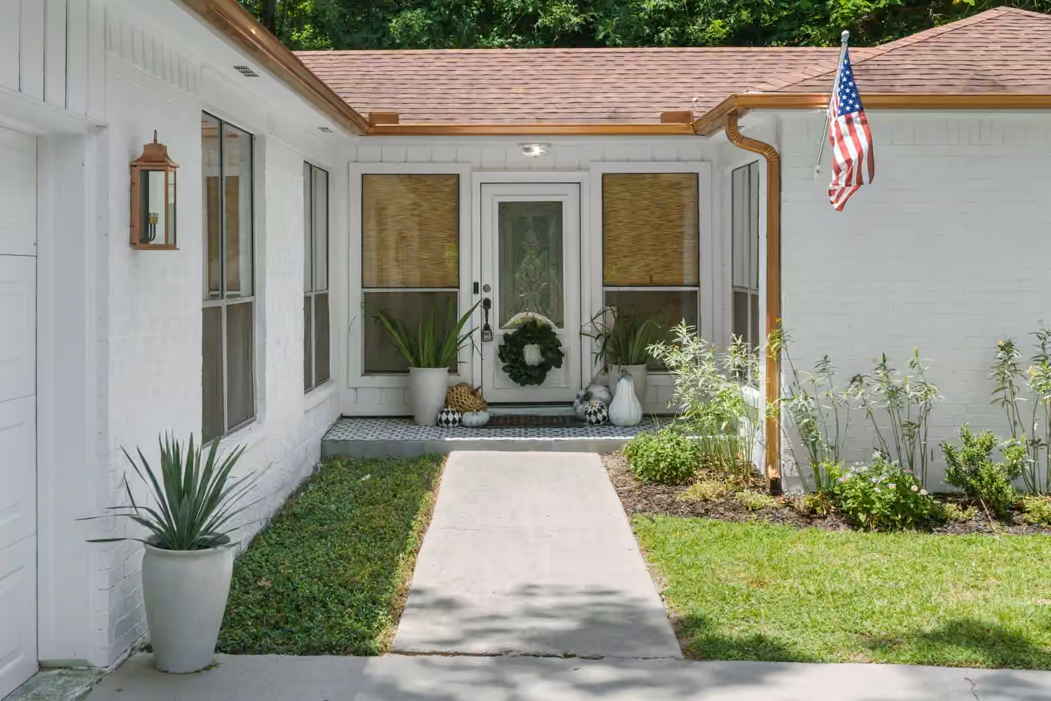 Photo 5 of 167 N Thunderbird Drive, Conroe, TX