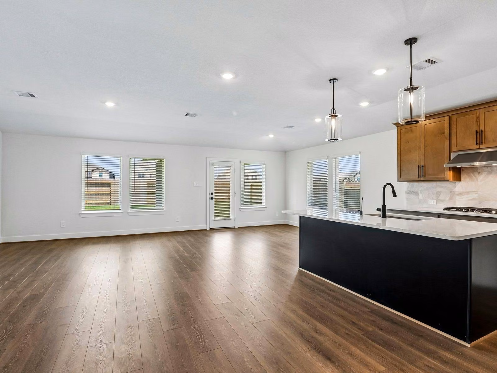 Photo 4 of 2830 Duchess Drive, Rosenberg, TX