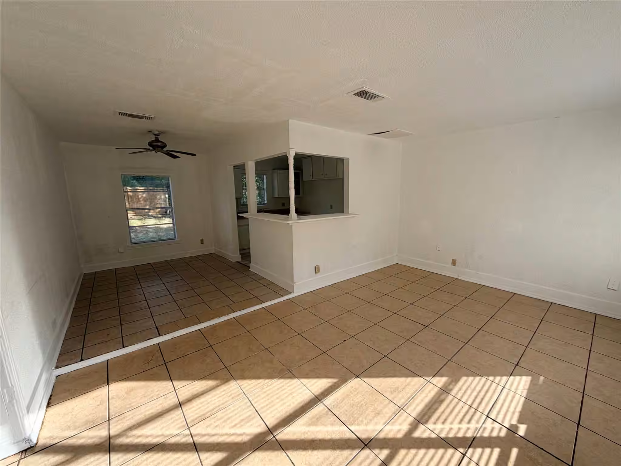 Photo 2 of 7318 Forrestal Street, Houston, TX