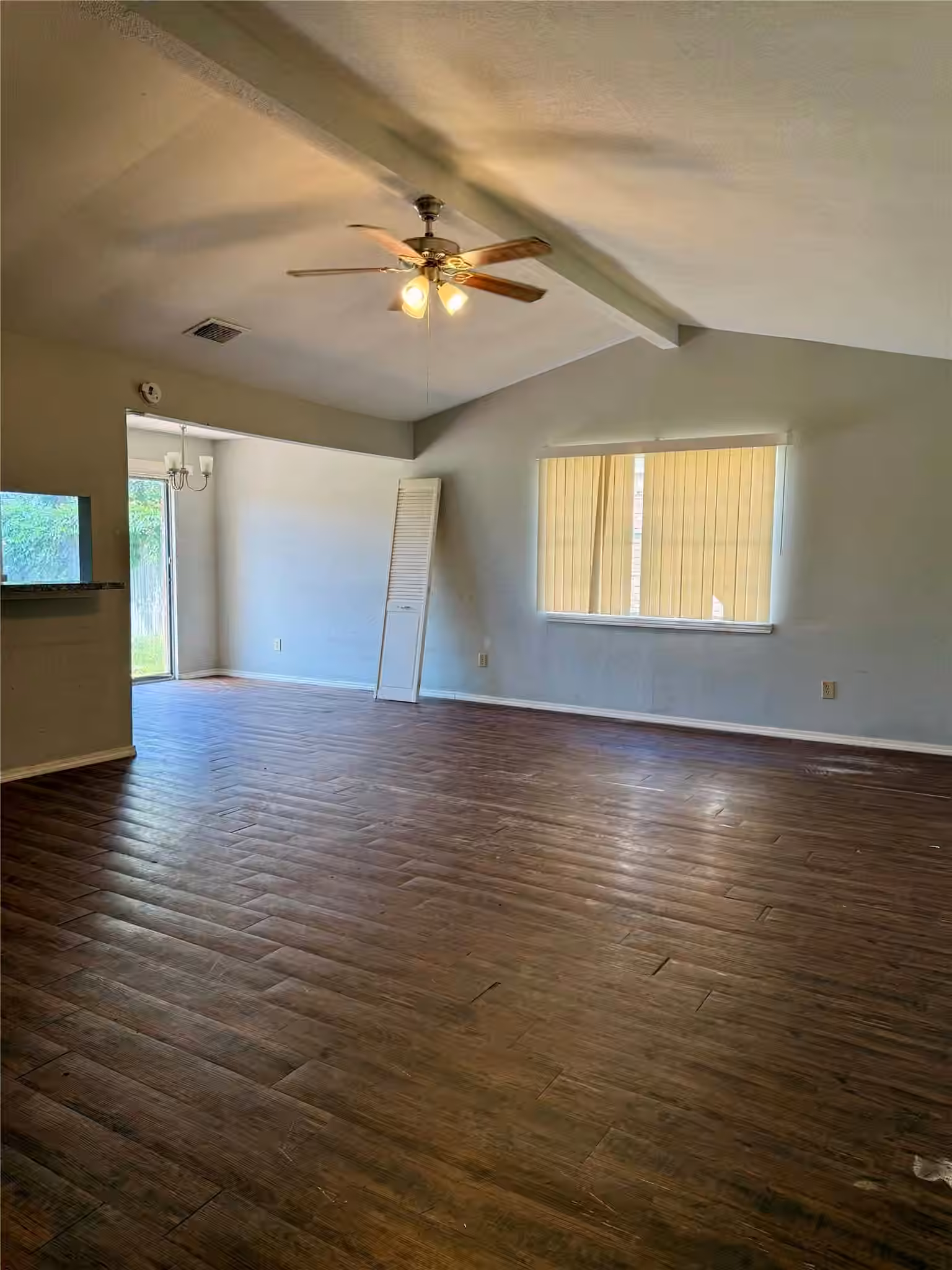 Photo 4 of 21139 Carmel Valley Drive, Katy, TX