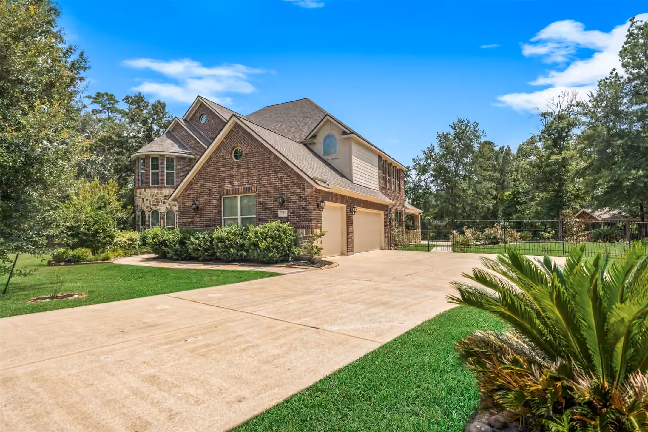 Photo 2 of 5 Copper Cove, Conroe, TX