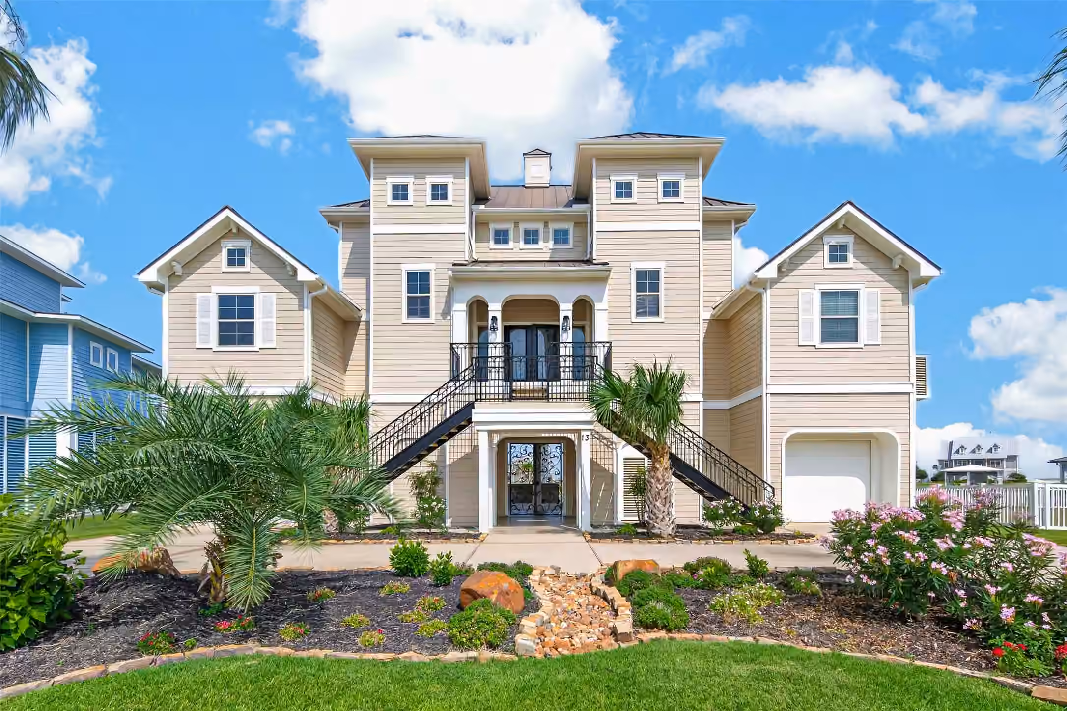 Photo of 13 Sugarloaf, Hitchcock, TX 77563