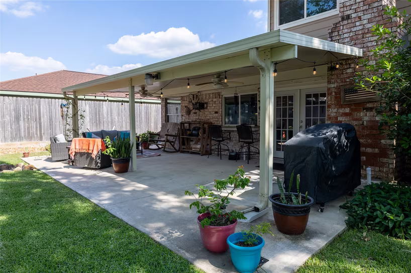 Photo 4 of 11918 Dorrance Lane, Meadows Place, TX