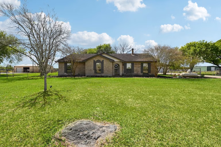 Photo of 13917 Countryside Street, Santa Fe, TX 77517