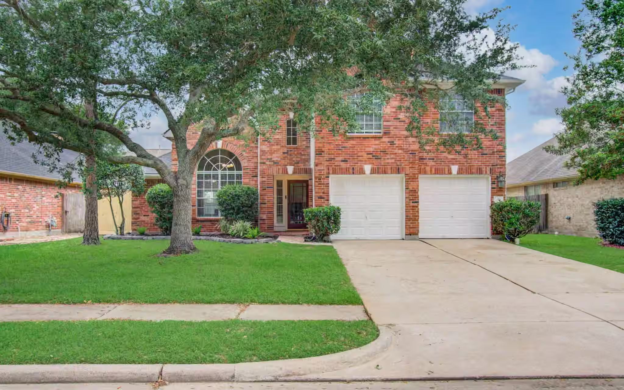 Photo of 6801 Paigetree Lane, Pearland, TX 77584