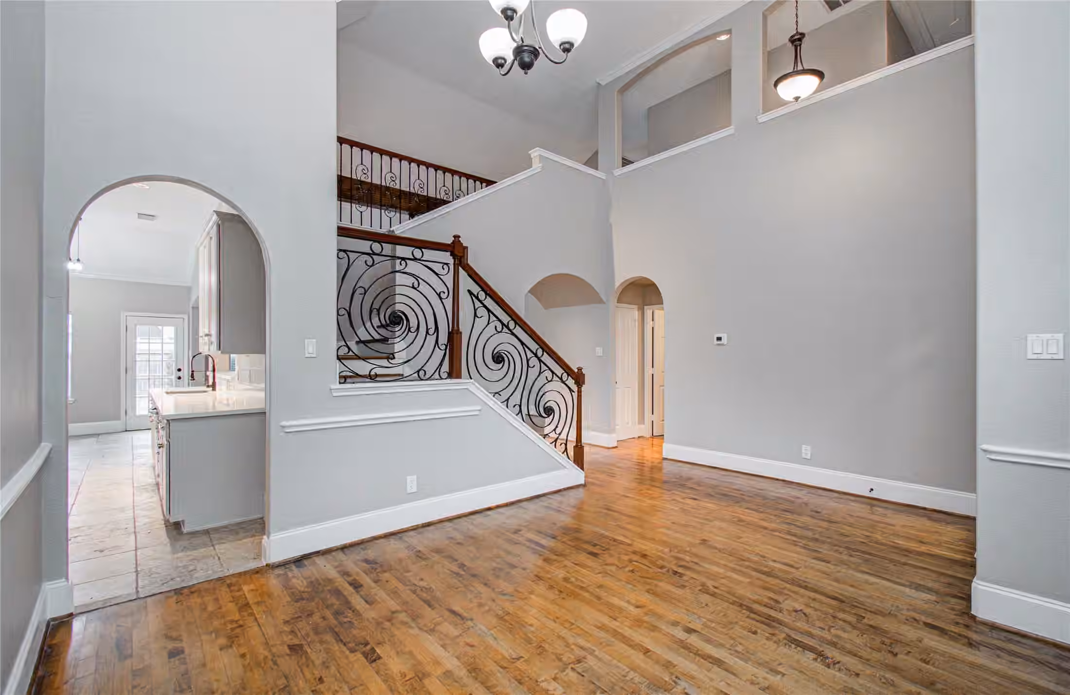 Photo 6 of 6801 Paigetree Lane, Pearland, TX