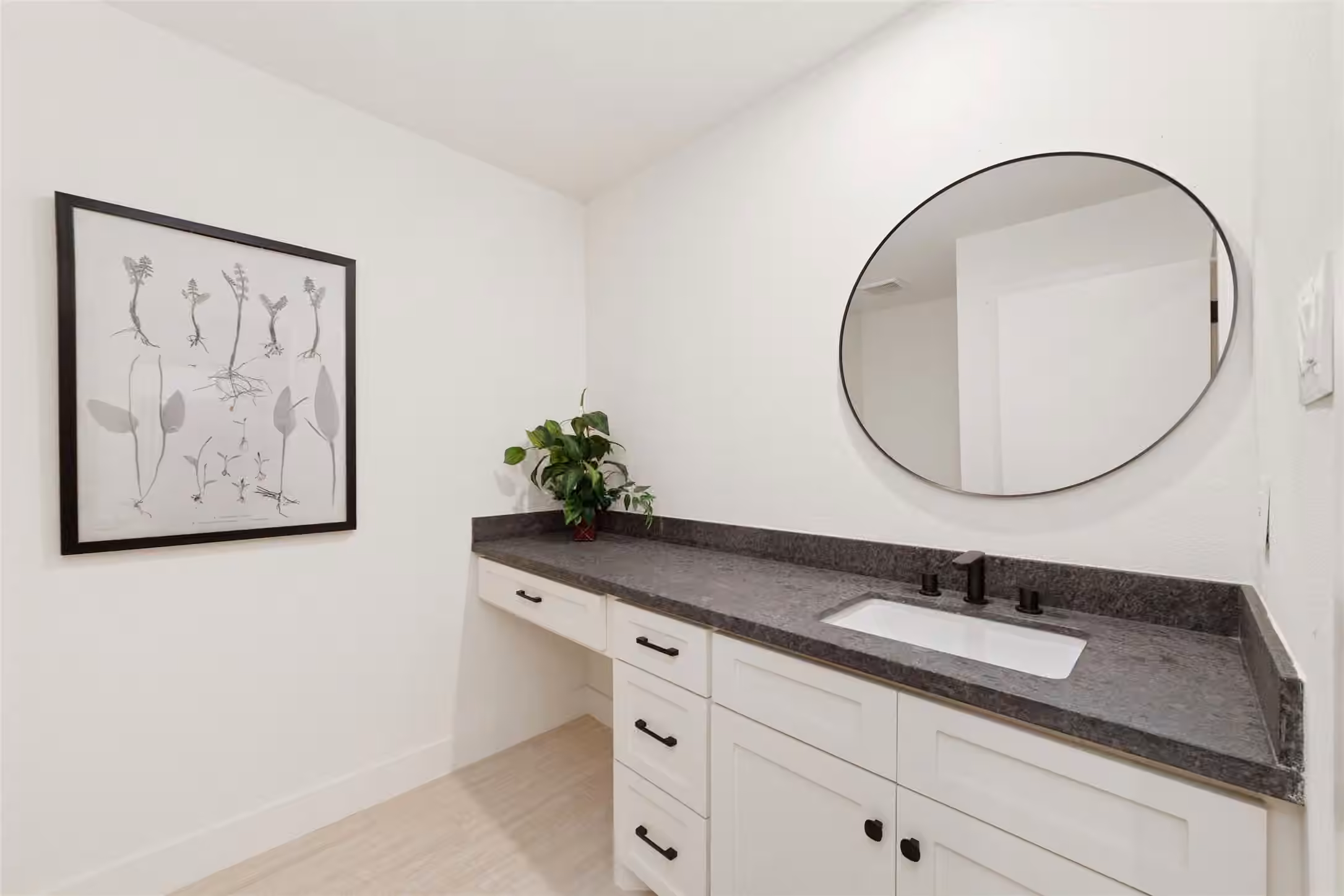 Photo 4 of 9374 Briar Forest Drive, Houston, TX