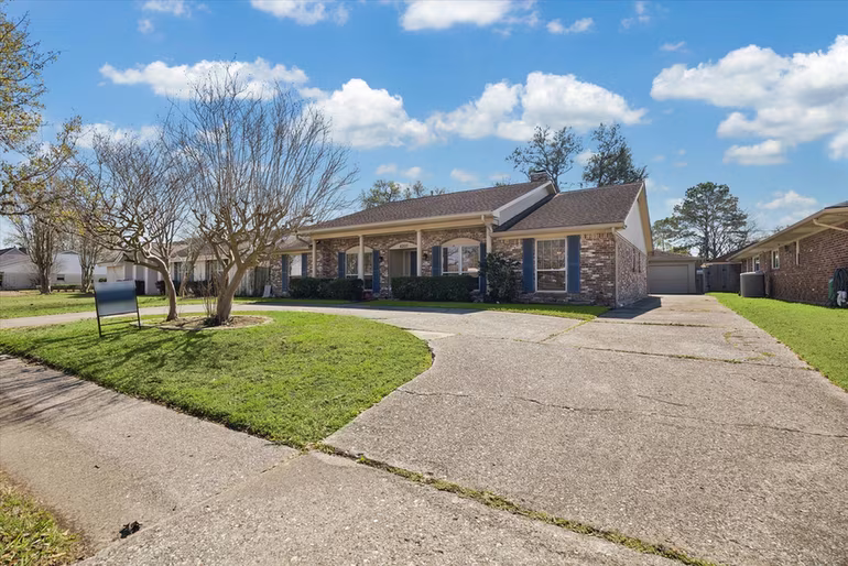 Photo 4 of 6207 S Braeswood Boulevard, Houston, TX