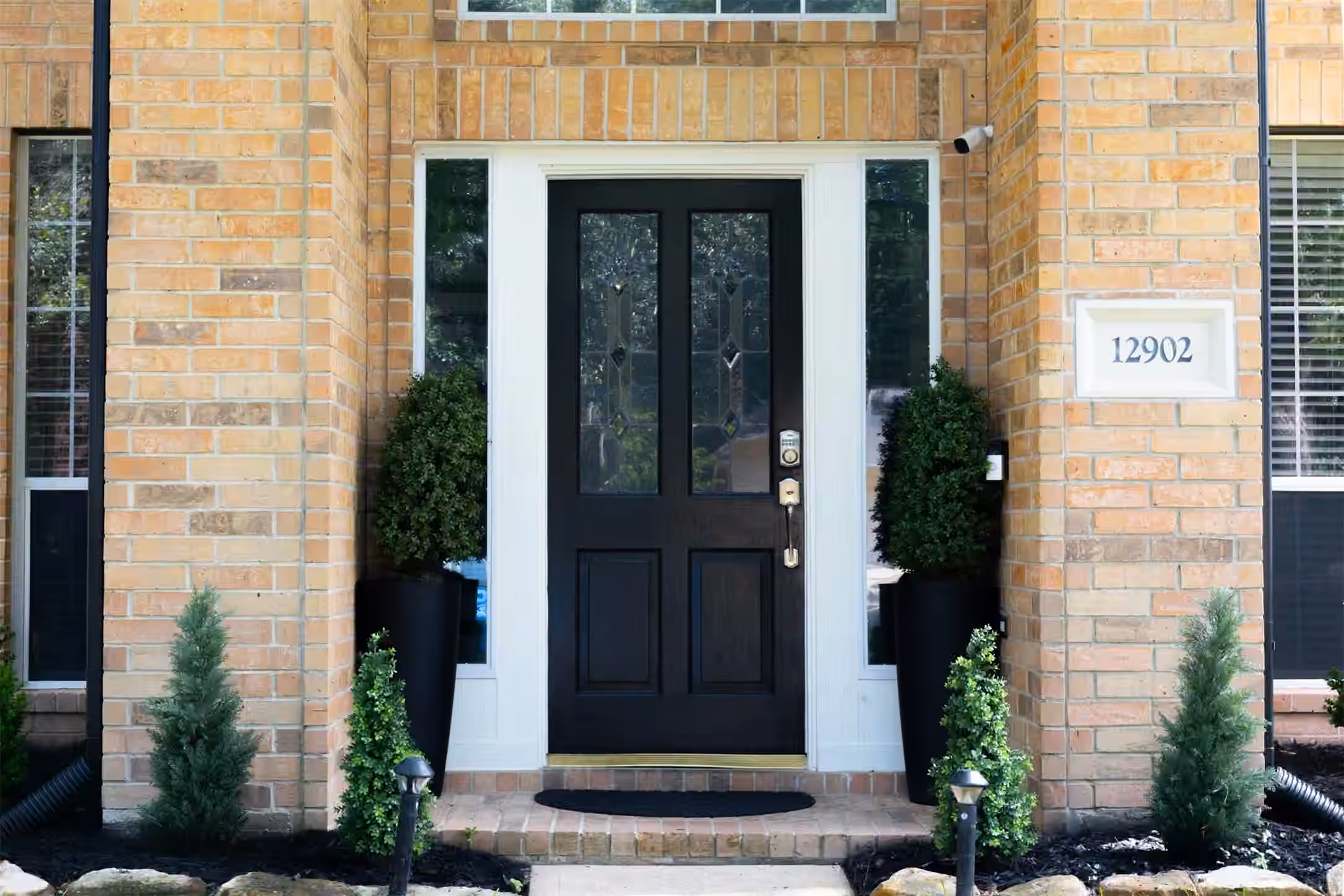 Photo 5 of 12902 Lady Jane Court, Houston, TX
