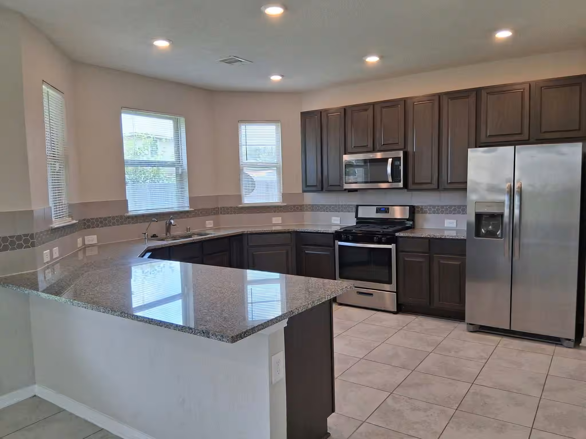 Photo 3 of 19815 Blushdawn Sierra Court, Cypress, TX