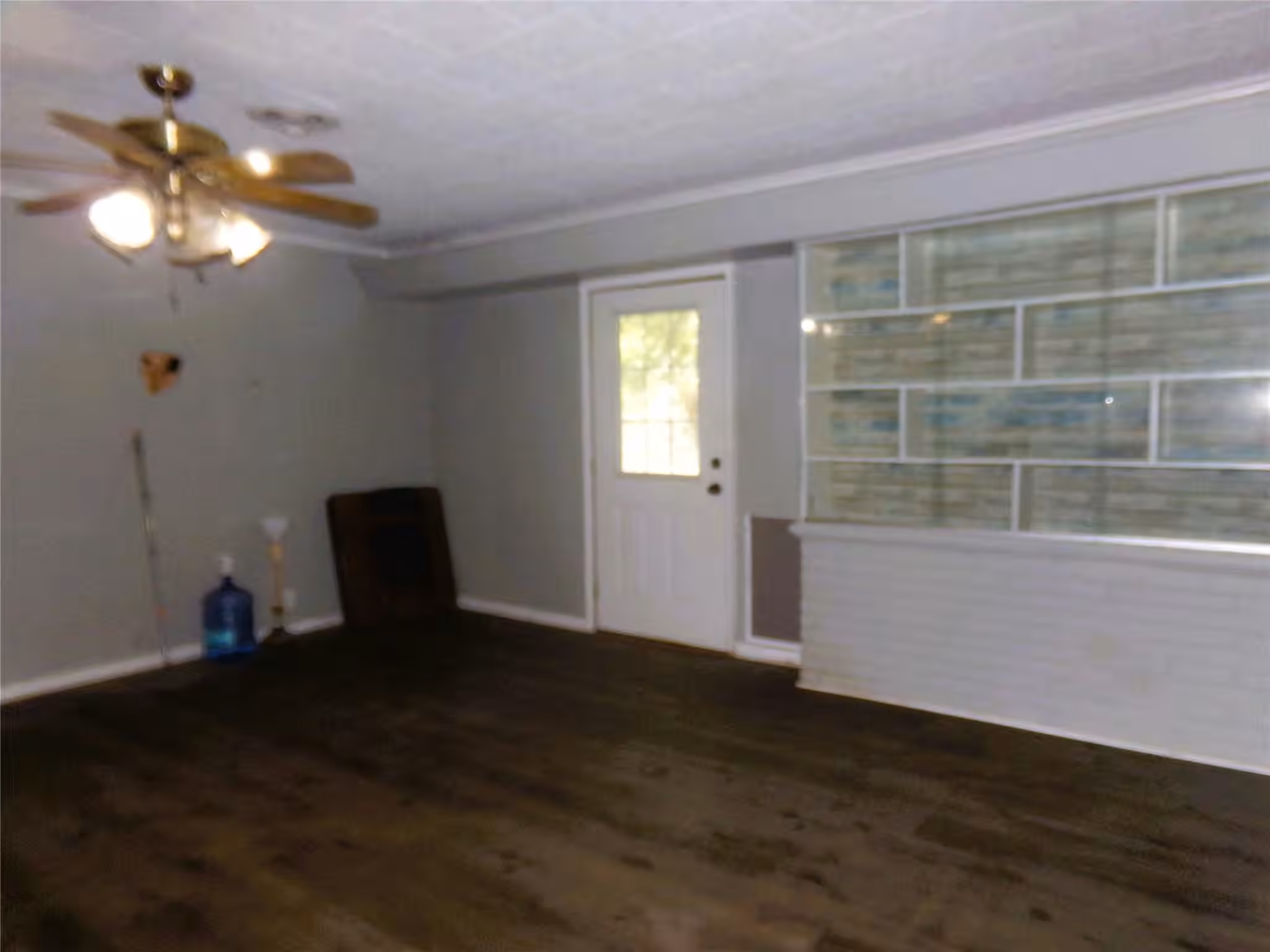 Photo 6 of 402 N Summit Street, Weimar, TX