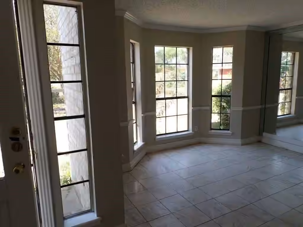Photo 7 of 5407 Victoria Drive, Rosharon, TX