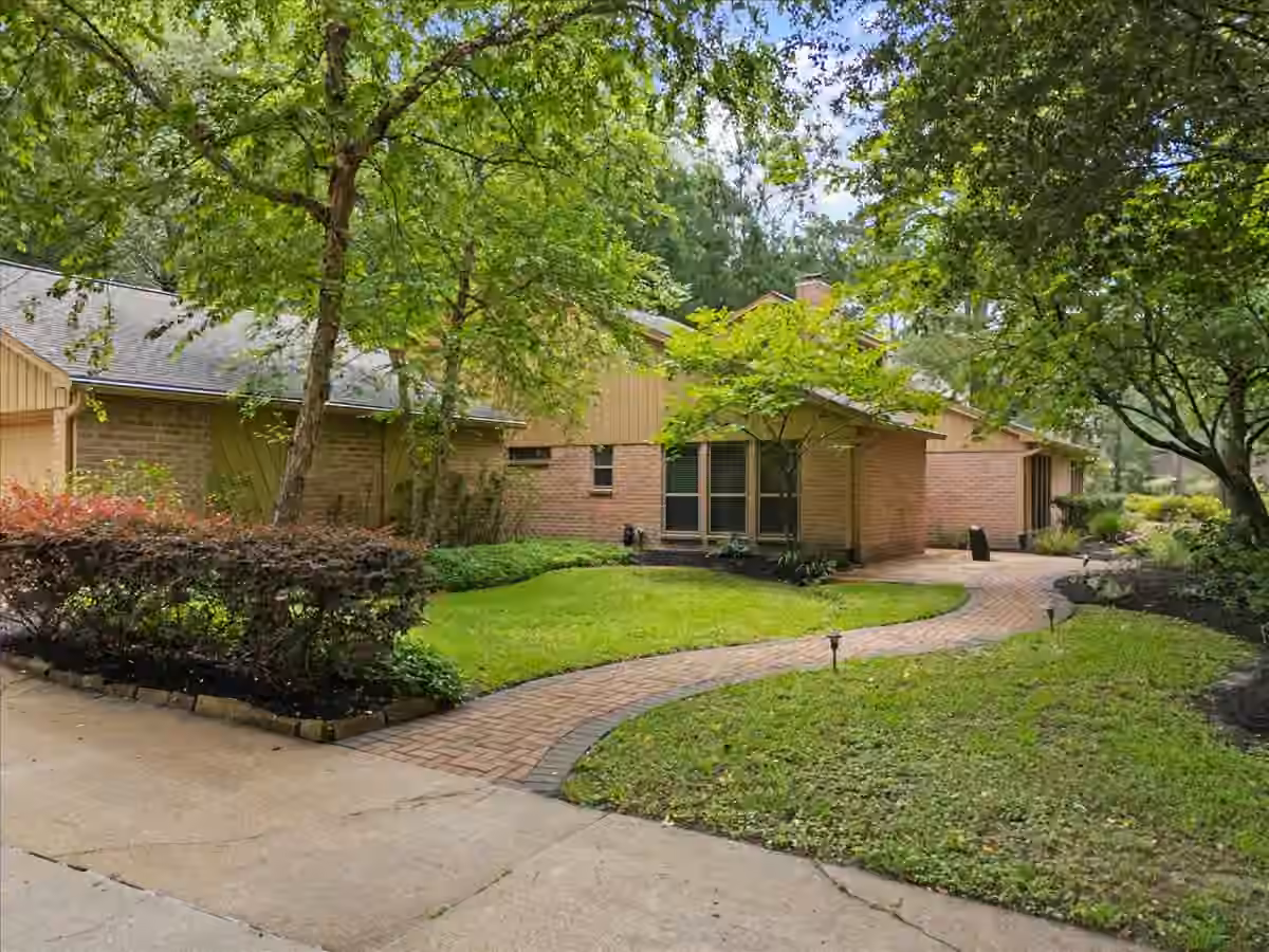 Photo of 2802 Valley Manor Drive, Houston, TX