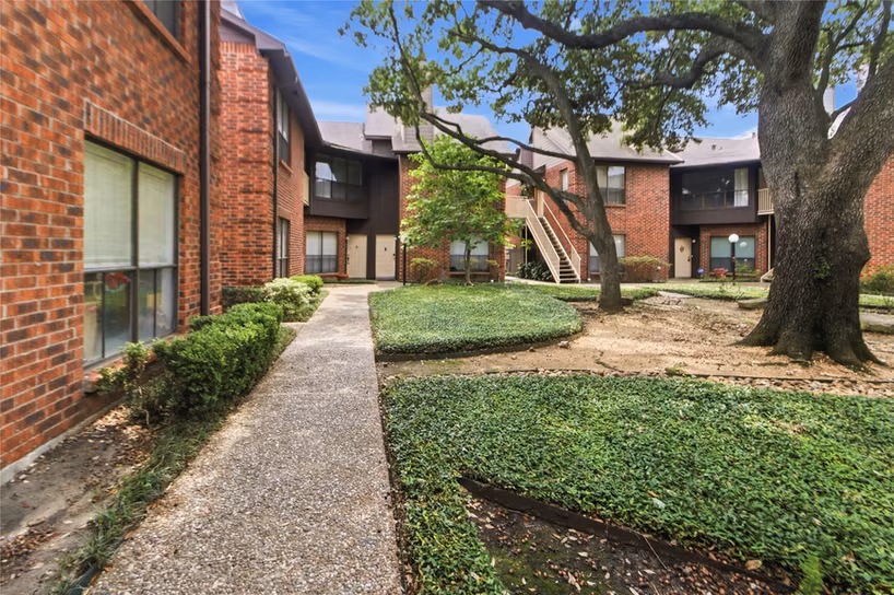Photo of 3100 Walnut Bend Lane 124, Houston, TX 77042