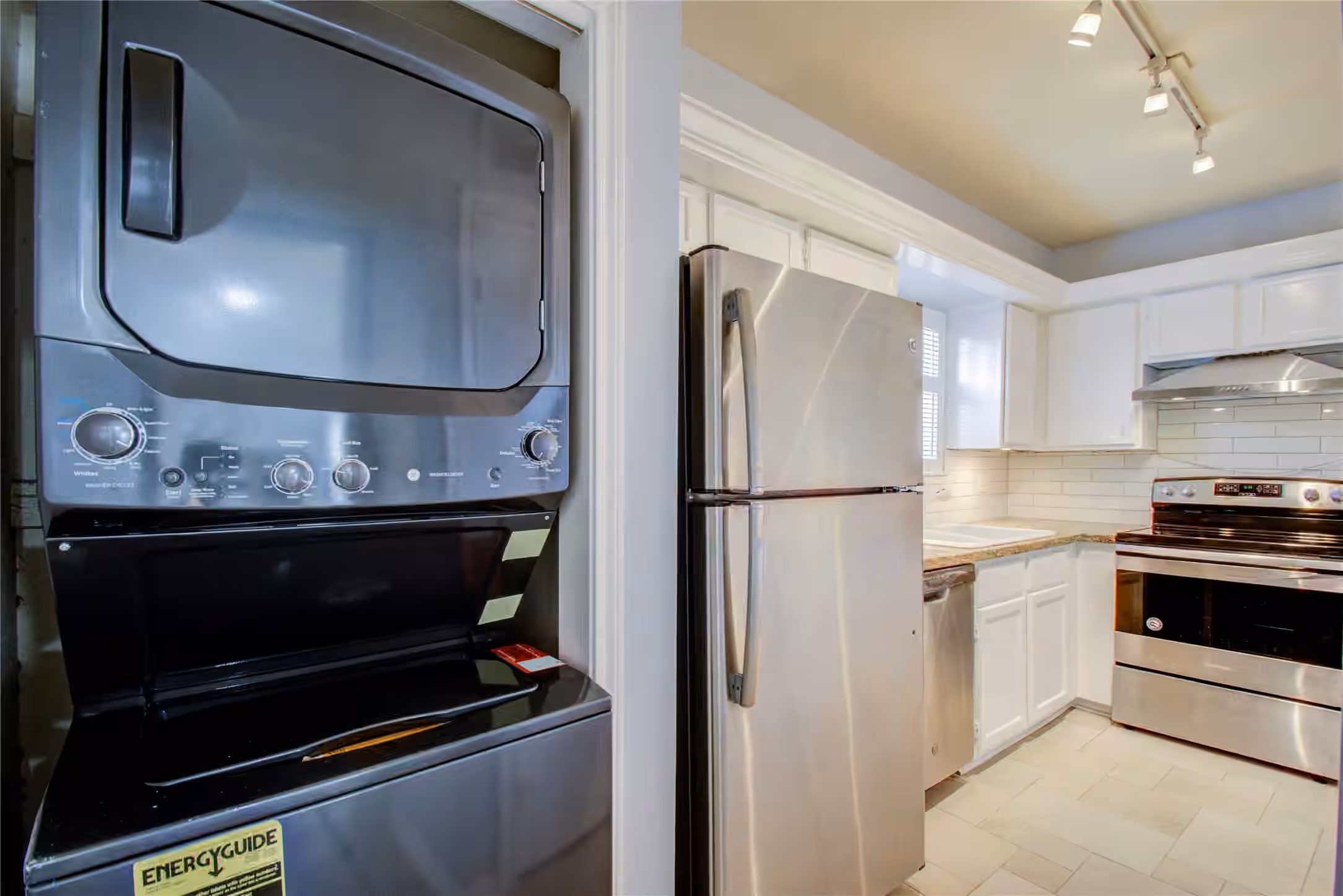 Photo 6 of 3100 Walnut Bend Lane 124, Houston, TX
