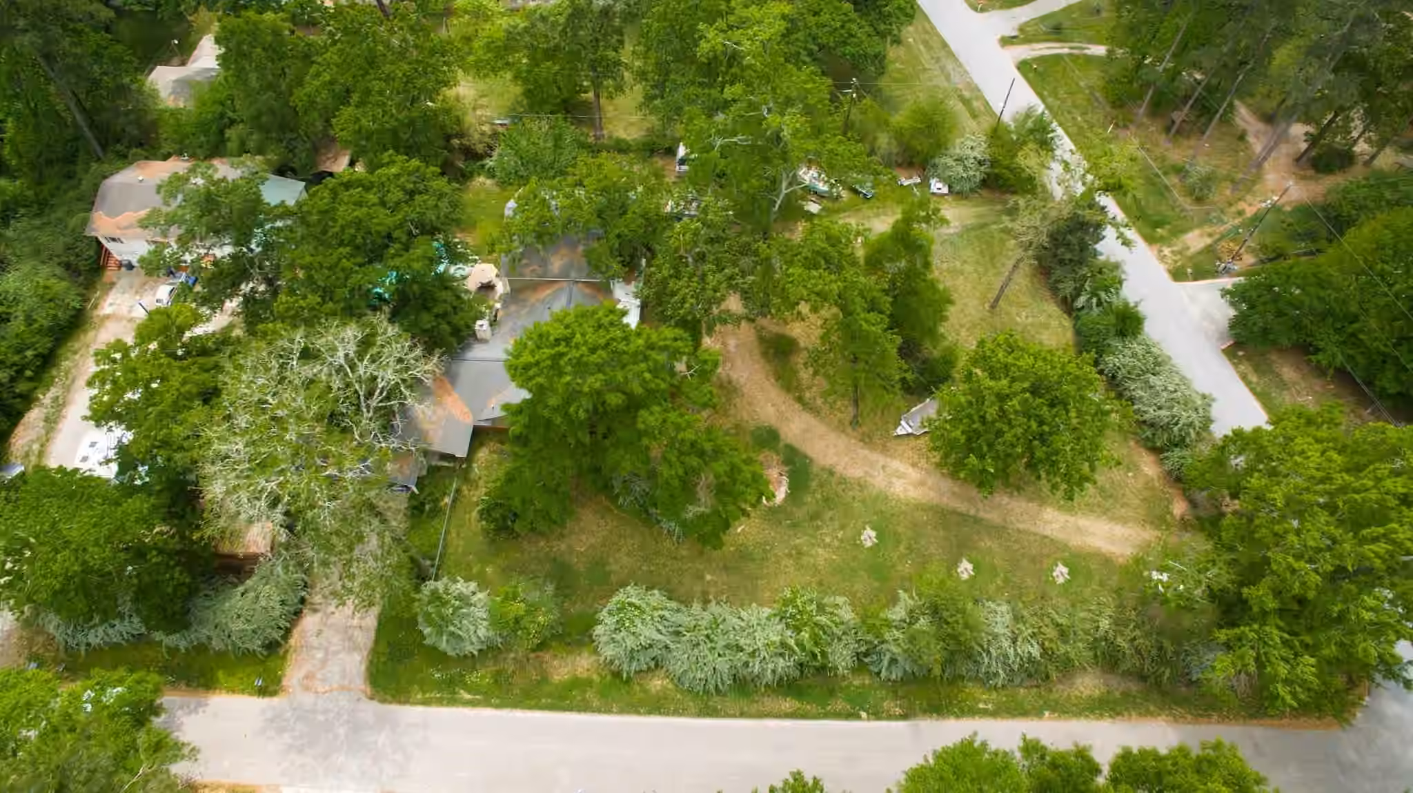 Photo 4 of 1802 Pinewoods Way, Spring, TX