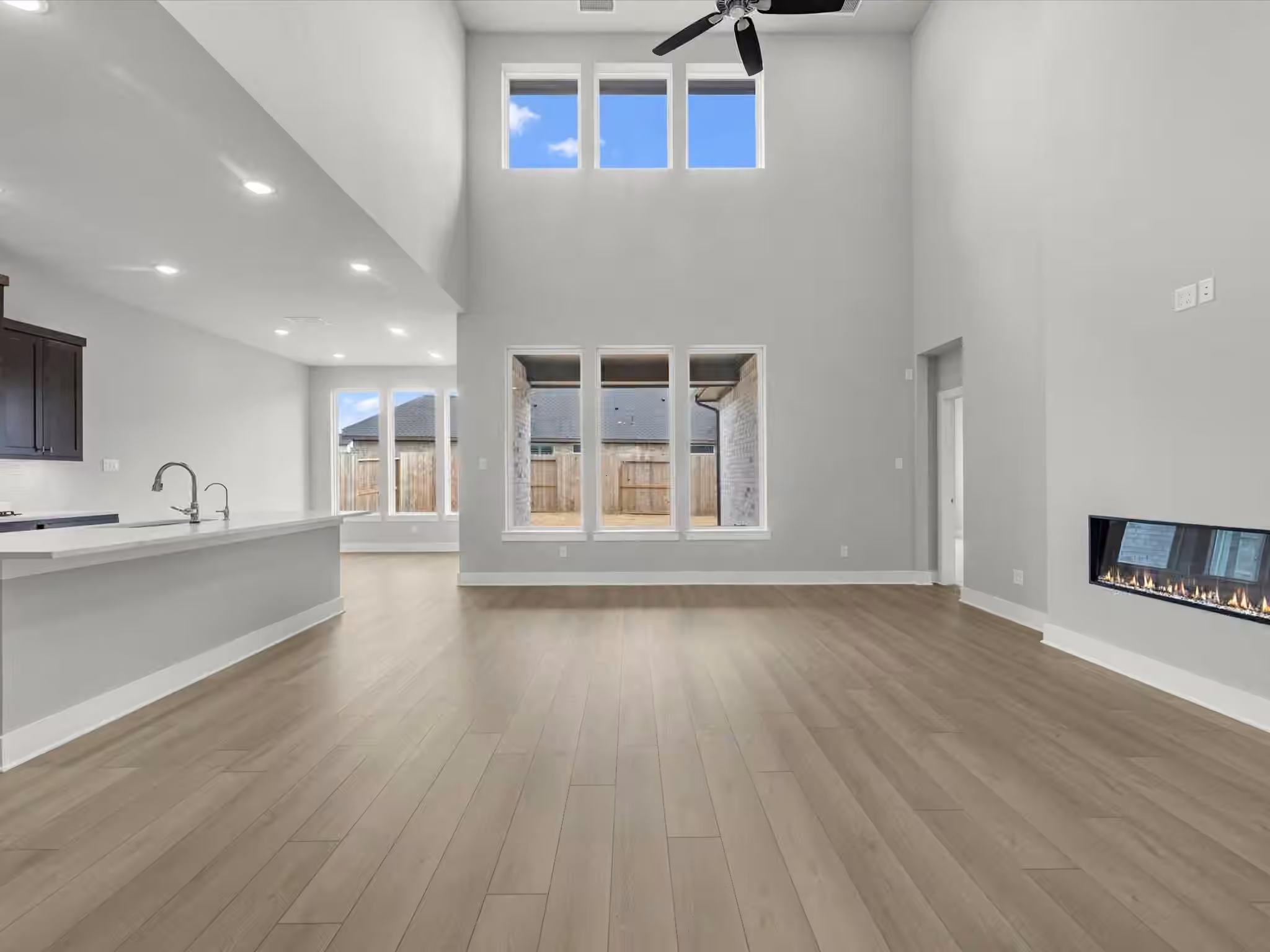 Photo 5 of 22607 Ruby Forest Road, Tomball, TX